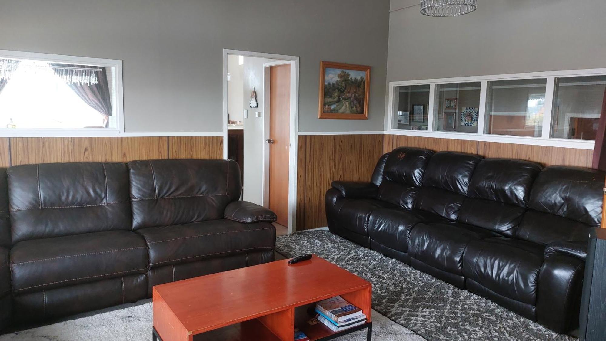 Bed And Breakfast Happy Home Taupo Accommodation エクステリア 写真