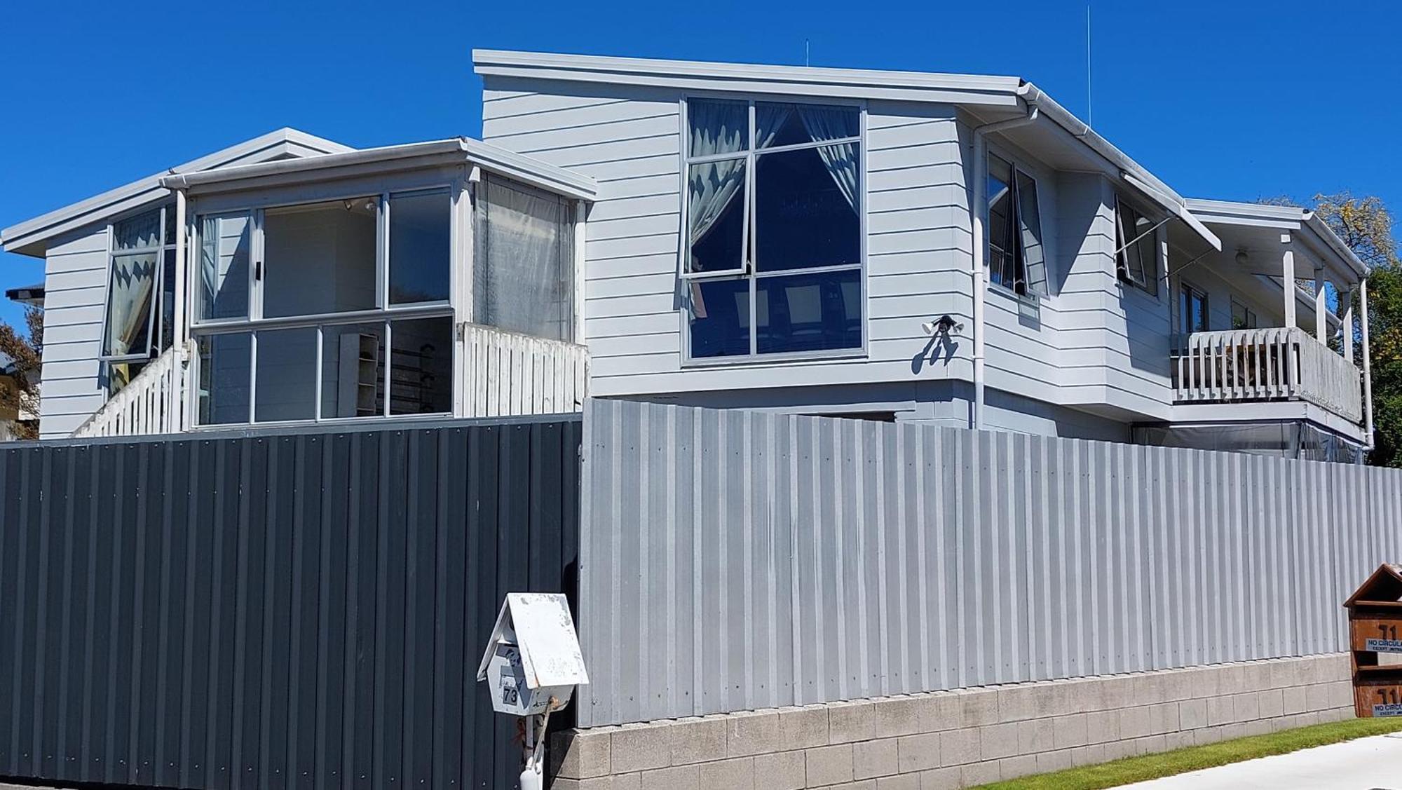 Bed And Breakfast Happy Home Taupo Accommodation エクステリア 写真