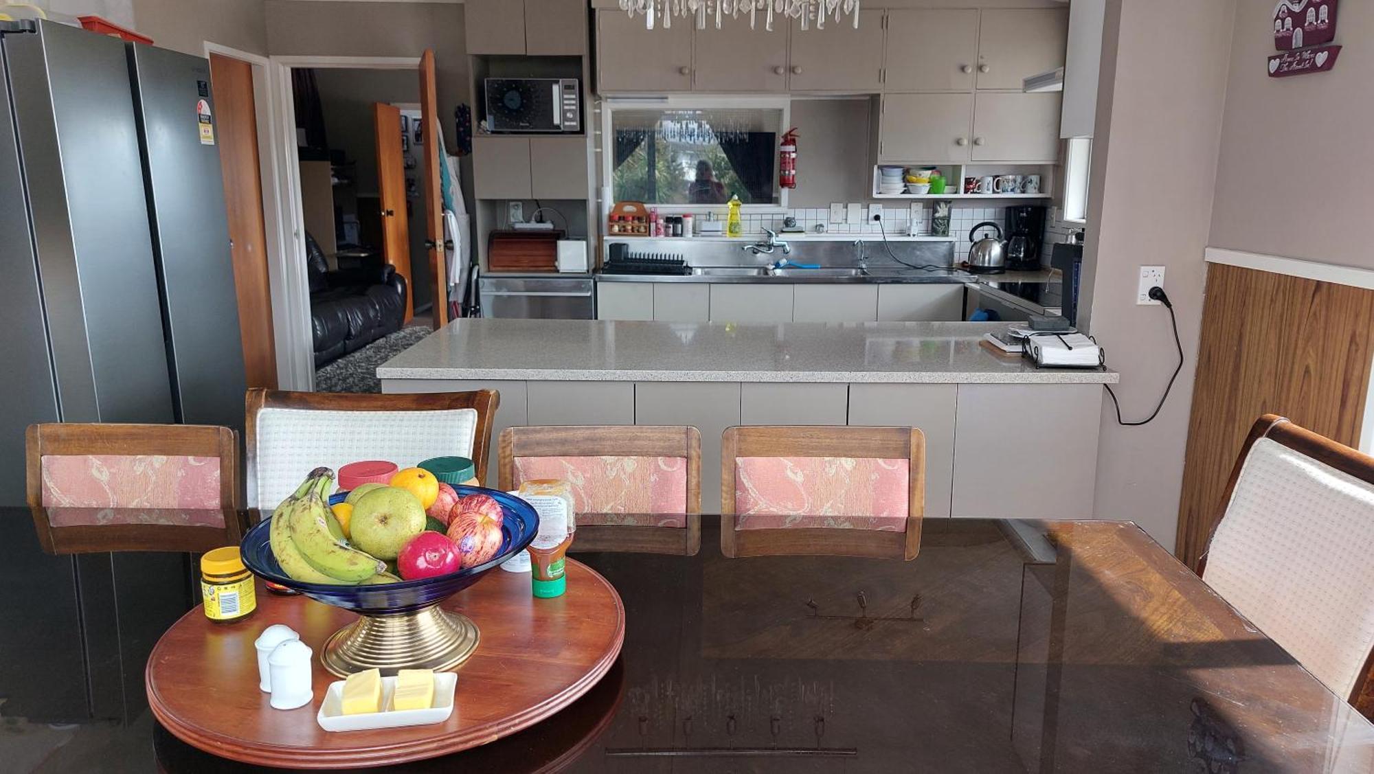 Bed And Breakfast Happy Home Taupo Accommodation エクステリア 写真