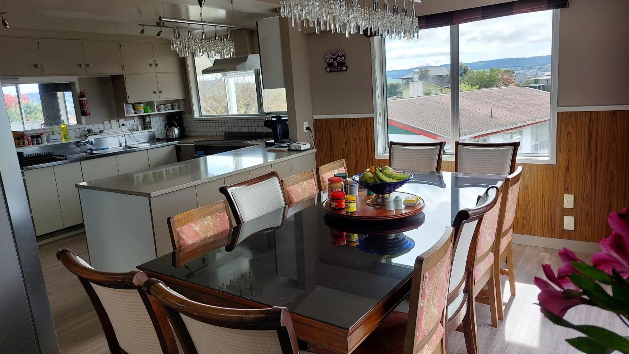 Bed And Breakfast Happy Home Taupo Accommodation エクステリア 写真