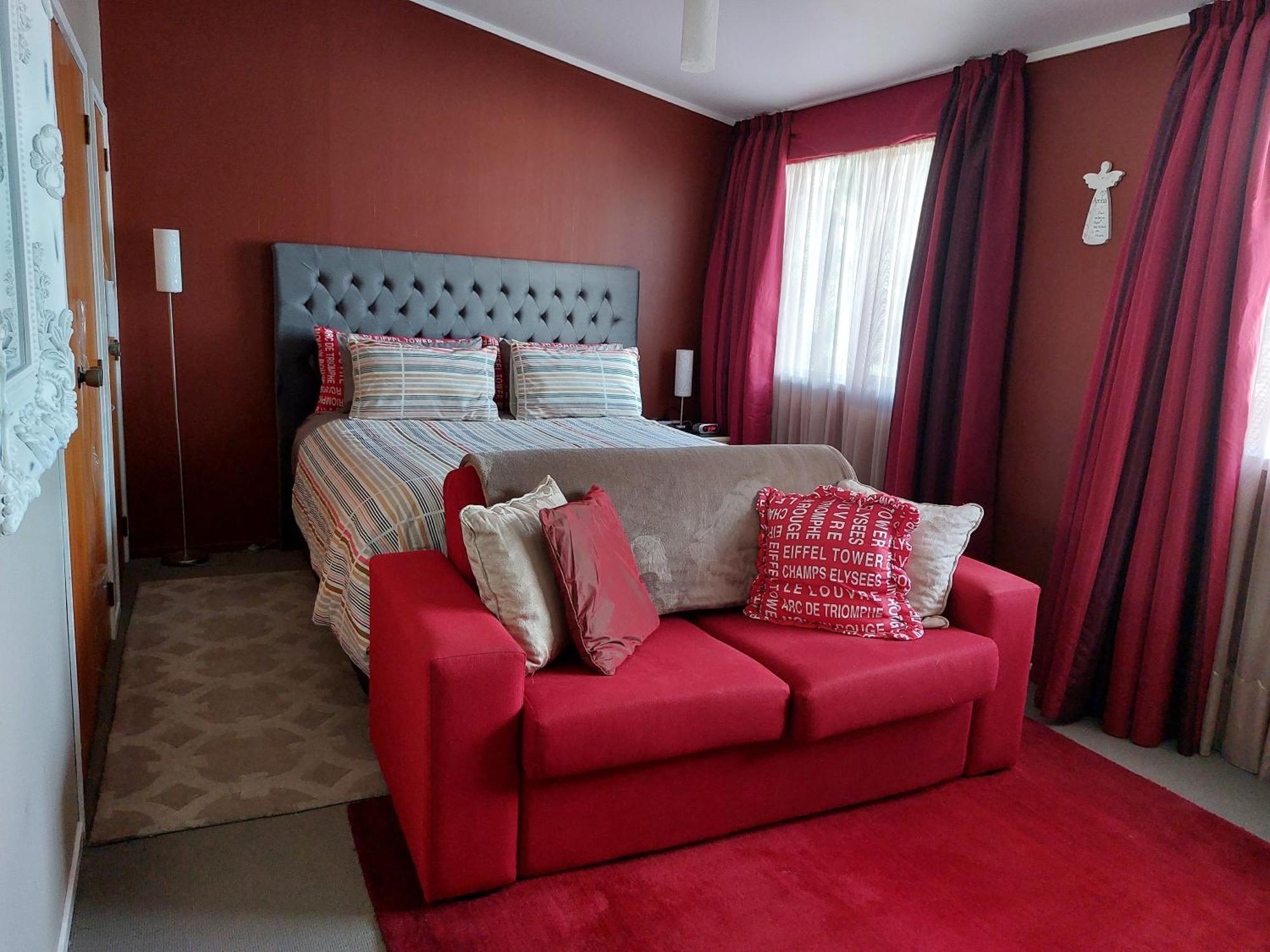 Bed And Breakfast Happy Home Taupo Accommodation エクステリア 写真
